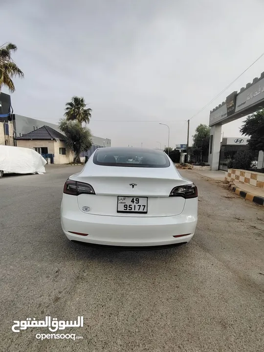 تيسلا مودل 3 ....(2023)ستاندر بلسس لون ابيض للبيع
