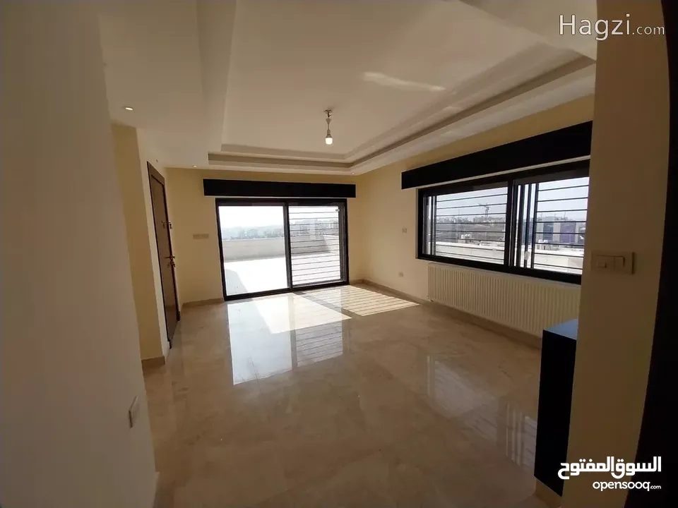 شقه طابق ثالث مع روف في منطقه طريق المطار مقابل جامعه البتراء غير مفرو... ( Property ID : 30196 )