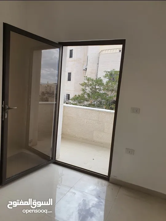 عماره جديده/4 شقق طابقيه للبيع