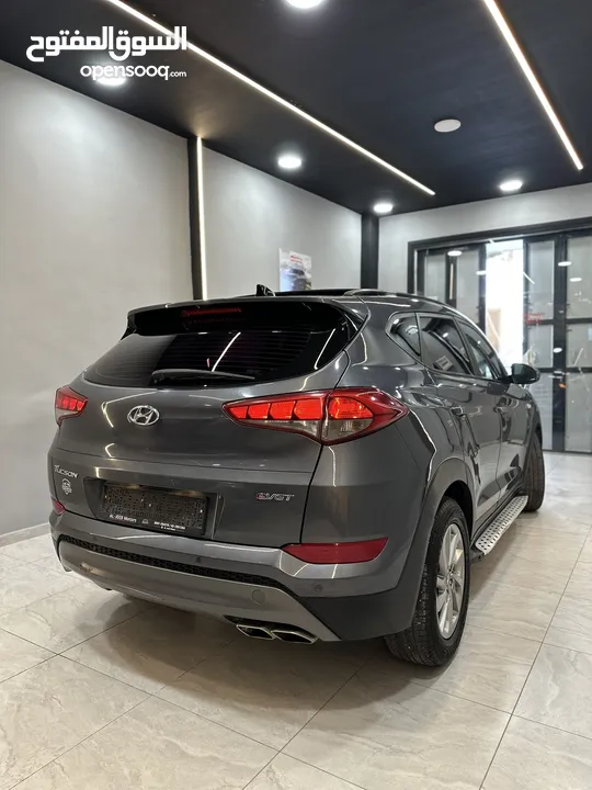 Hyundai tacson 2017 full panurama