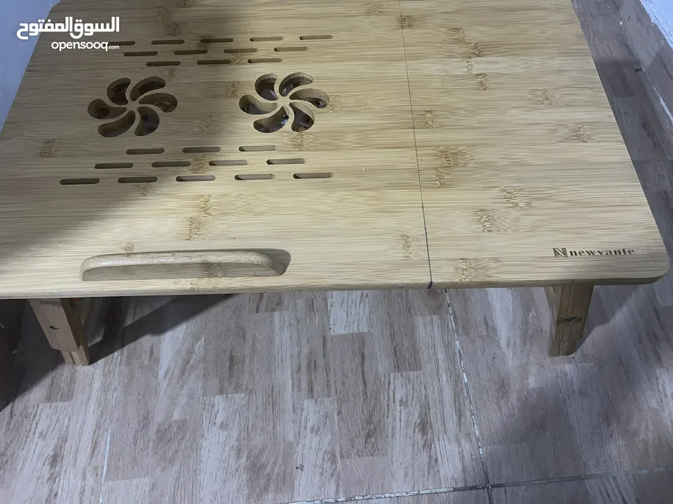 طاولة او ستاند لابتوب