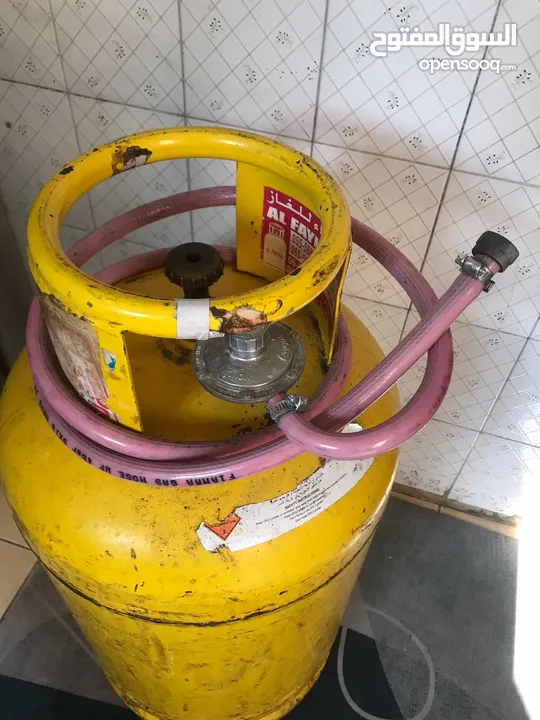 Gas cylinders