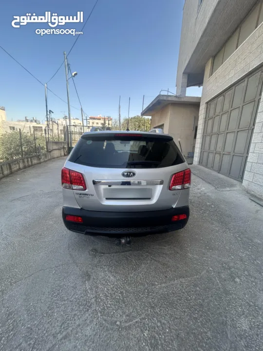 كيا سورينتو 2011 للبيع
