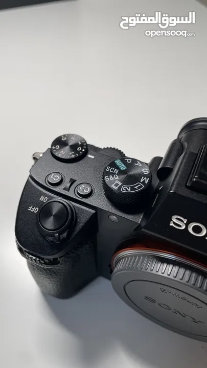 كاميرا sony a7iii جدا نظيفه مثل الجديده