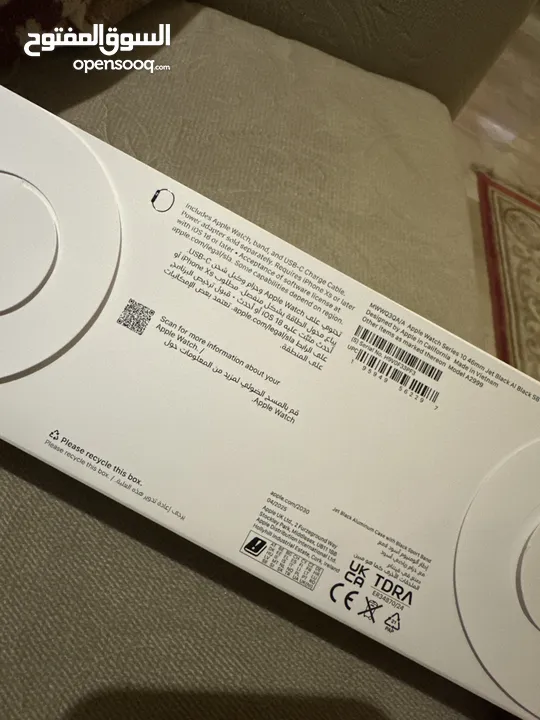 Apple watch series 10  / iphone 16 pro max  / airpods pro (2nd generation) / huawei FreeBuds 6i