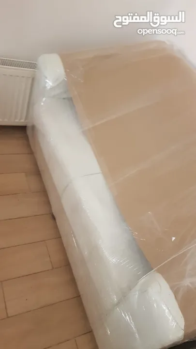 عفش محل للبيع مع متفرقات