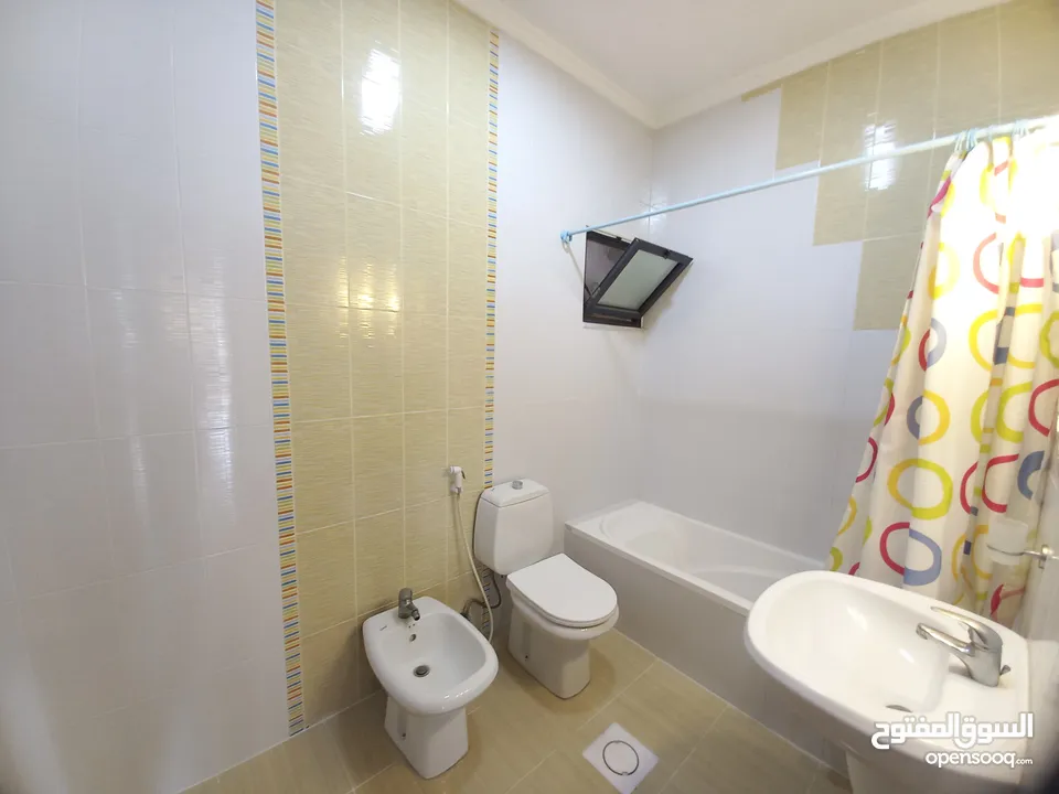 شقة غير مفروشة للإيجار 200م2 ( Property 19174 )-175055046
