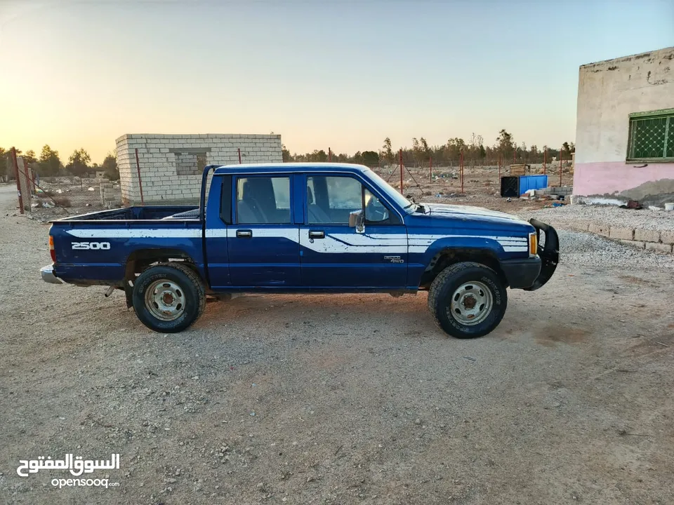 بكب متسوبيشي 1993 لوقير نظيف