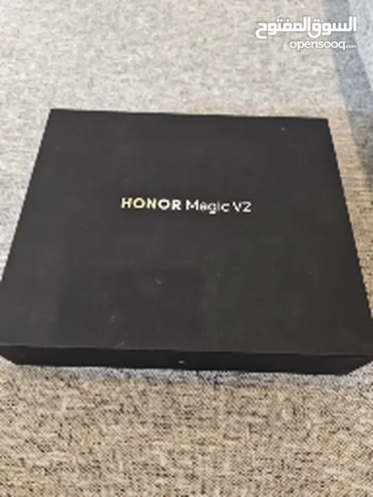 Honor magic v2 مستخدم شهرين فقط