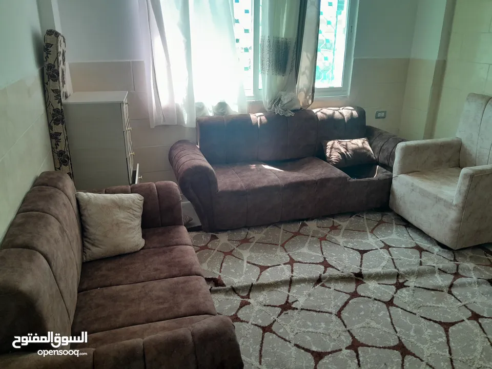 عفش بيت للبيع