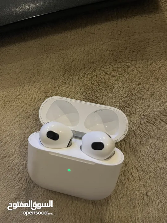 سماعة Airpods 3 كوبي ماستر طبق الاصل استعمال شهر مع علبتها