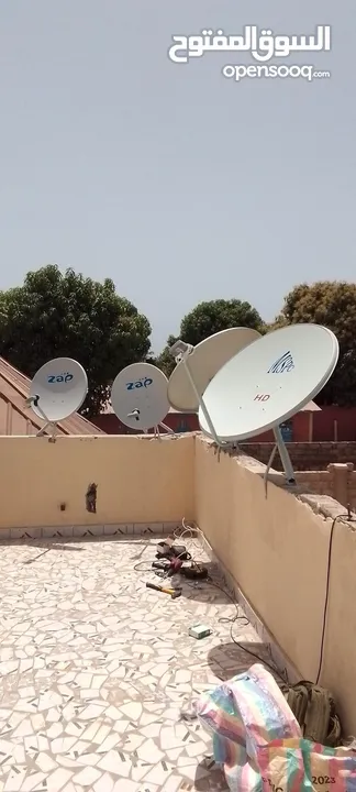 installation of camera’s Installing satellite dish lcd repairing