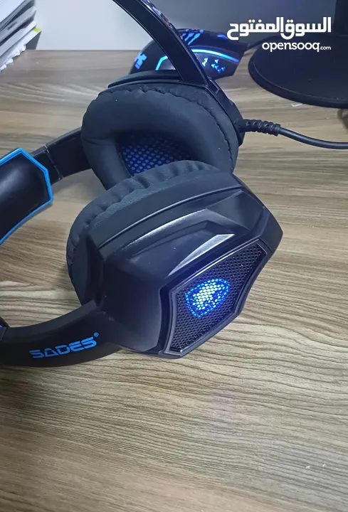 سماعة sadesR9 gaming headset7.1USB محيطيه و حالة السماعة ممتاز تستخدم للإجتماعات و الميكرفون ممتاز