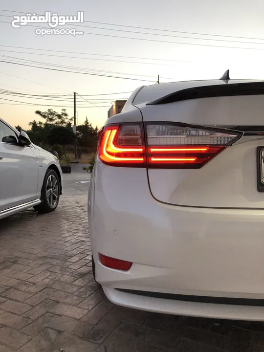 Lexus ES300 hybrid 2016