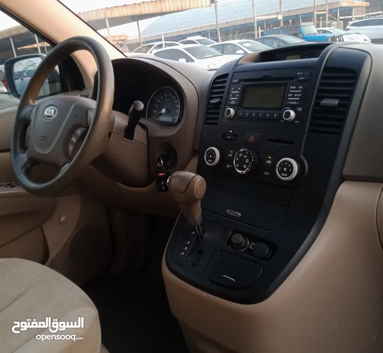 Kia Carnival V6 3.3L Model 2015