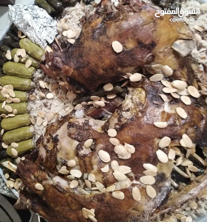 خروف مشوي او محشي او محشي ورق عنب دوالي
