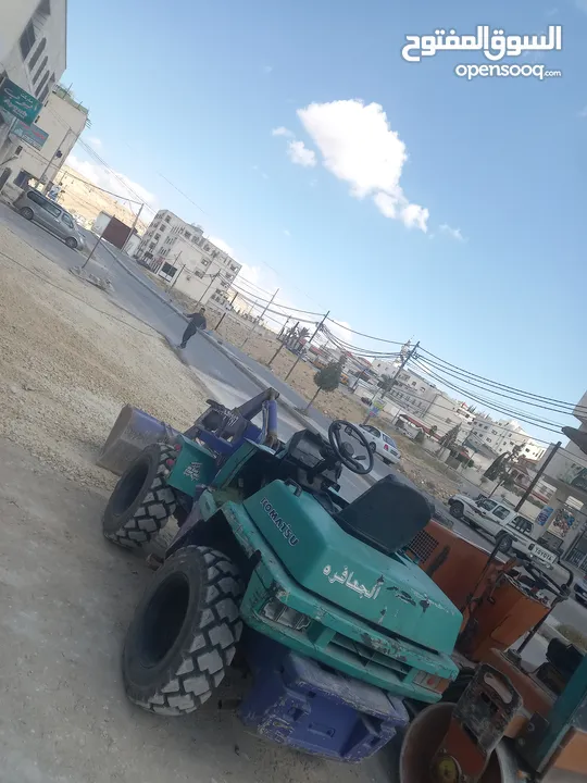 جرافه للأجار جرافه اكبيره صغيره قلابات مداحل فحص انشائي جرافه مرخصه