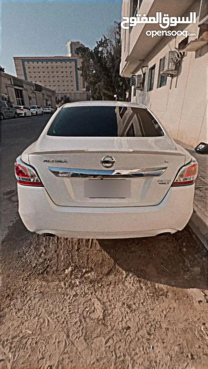 Nissan Altima S 2015 White Color 2.5 4 cylinder !