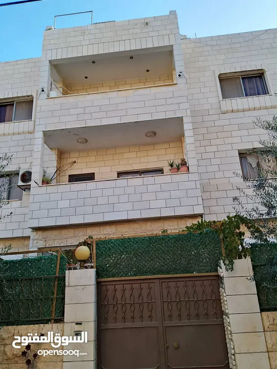 سطح للبيع في أسكان موظفين روجيب