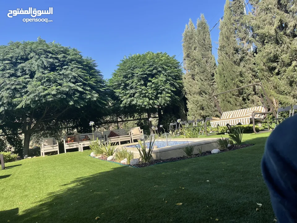 مزرعة و شاليه مميزة للبيع في منطقة الكمشة - الزرقاء