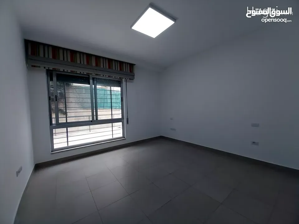 شقة للايجار في الدوار الرابع  ( Property 35748 ) سنوي فقط