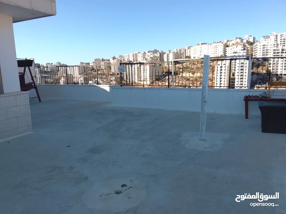 روف عبارة عن استوديو