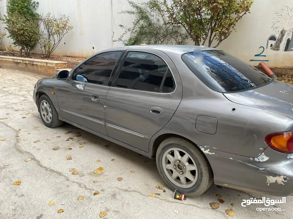 هونداي النترا موديل 2000
