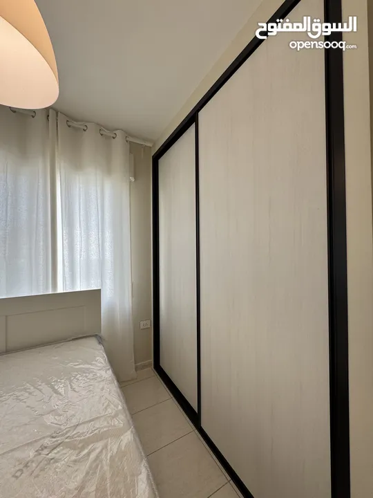 شقة 3 غرف نوم باطلالة رائعة في عبدون  ( Property 43136 )-175084200