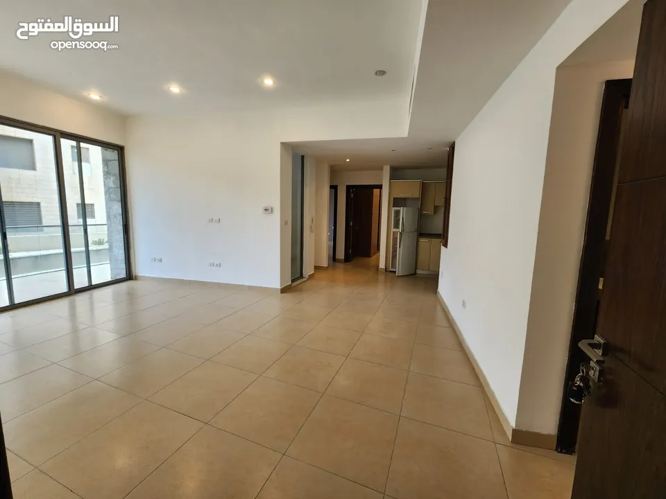 شقة استثمارية فارغة للبيع أو للإيجار - ref : 14589