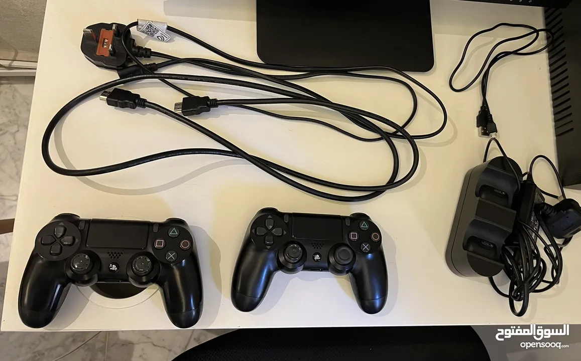 PS4 slim like new 1tb