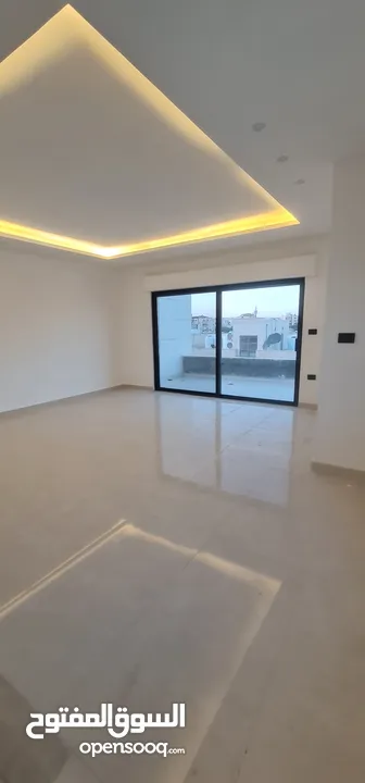 شقة وروف دوبلكس للبيع في خلدا مع تراسات واسعة مطلة جديدة بسعر مميز