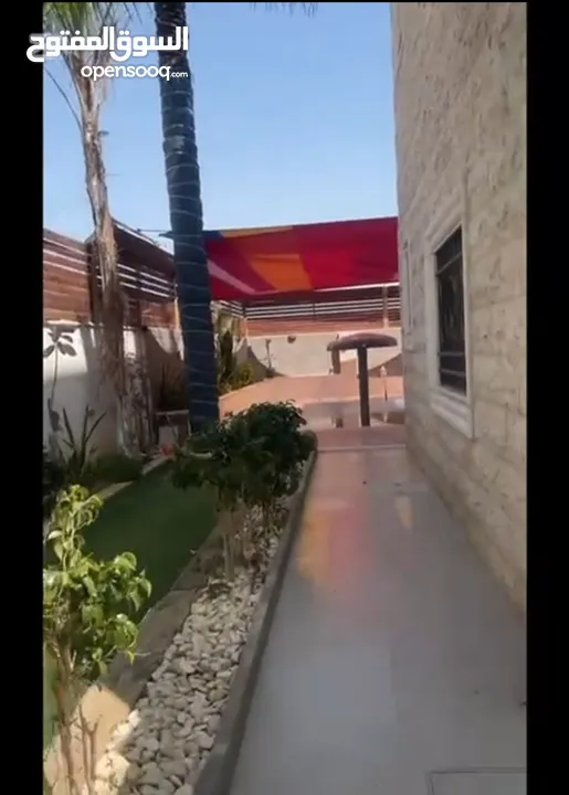 فيلا واسعة للايجار