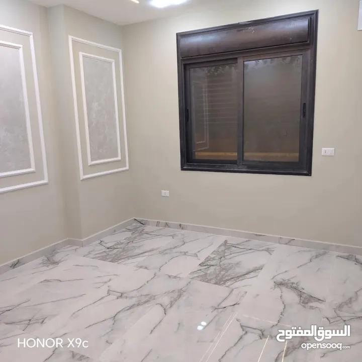 شقق للبيع في أربـــــــــــــــــــد الحي الشرقي