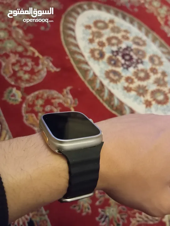 ساعة x8 ultra smart watch بحالة ممتازة جدا مع 7 كساتك