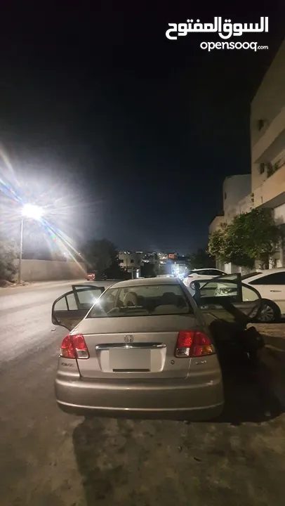 هوندا سيفيك(2003) سيارة عائلية كويسة