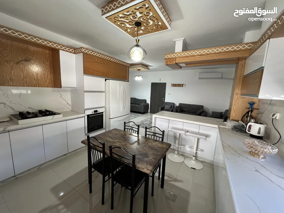 شقة مفروشة سوبر للإيجار في الطيرة - اول شارع الكرمل