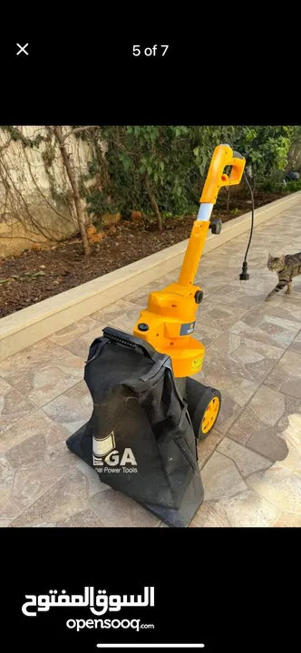 مكنسة ورق كهربائية ميجا 3000 واط الماركة Mega Professional Power Tools. بحالة الوكالة