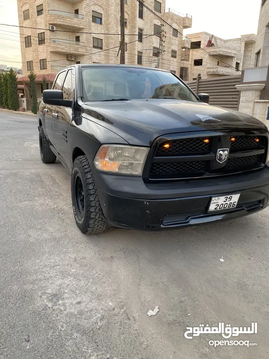 Dodge Ram SLT black edition