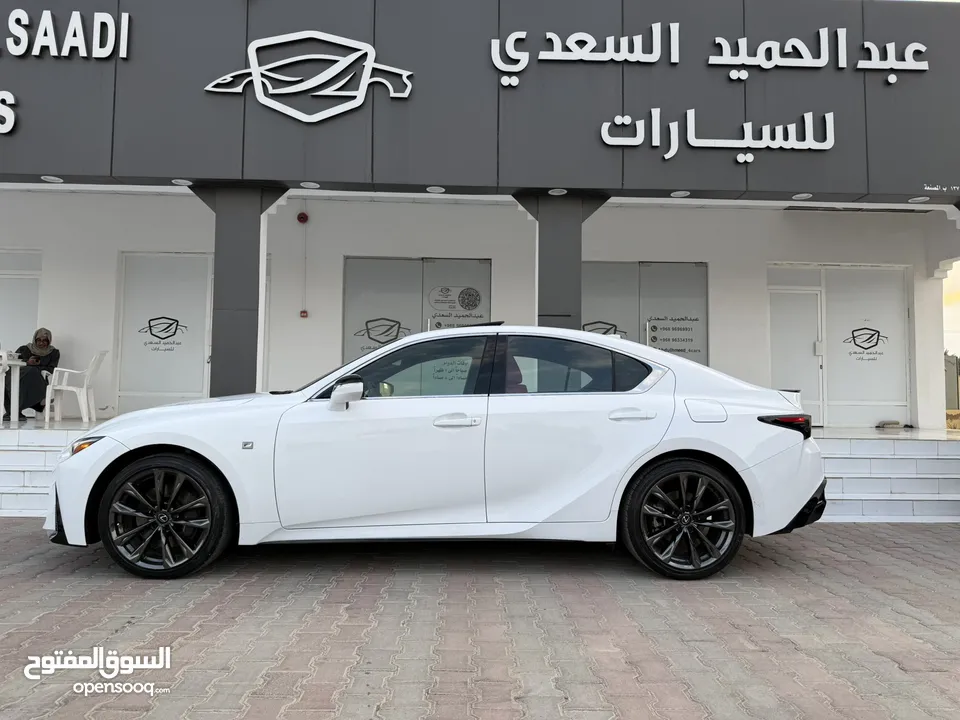 لكزس is 350 F Sport  2023