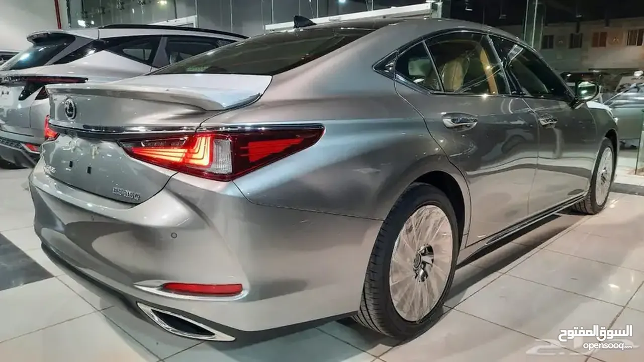 لكزس ES 350 بريمي بانوراما 2023 بروجيكتر