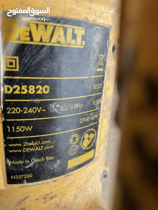 DEWALT تكسير صناعة تشيكي 1150 وات وارد الخليج بحالة ممتازة