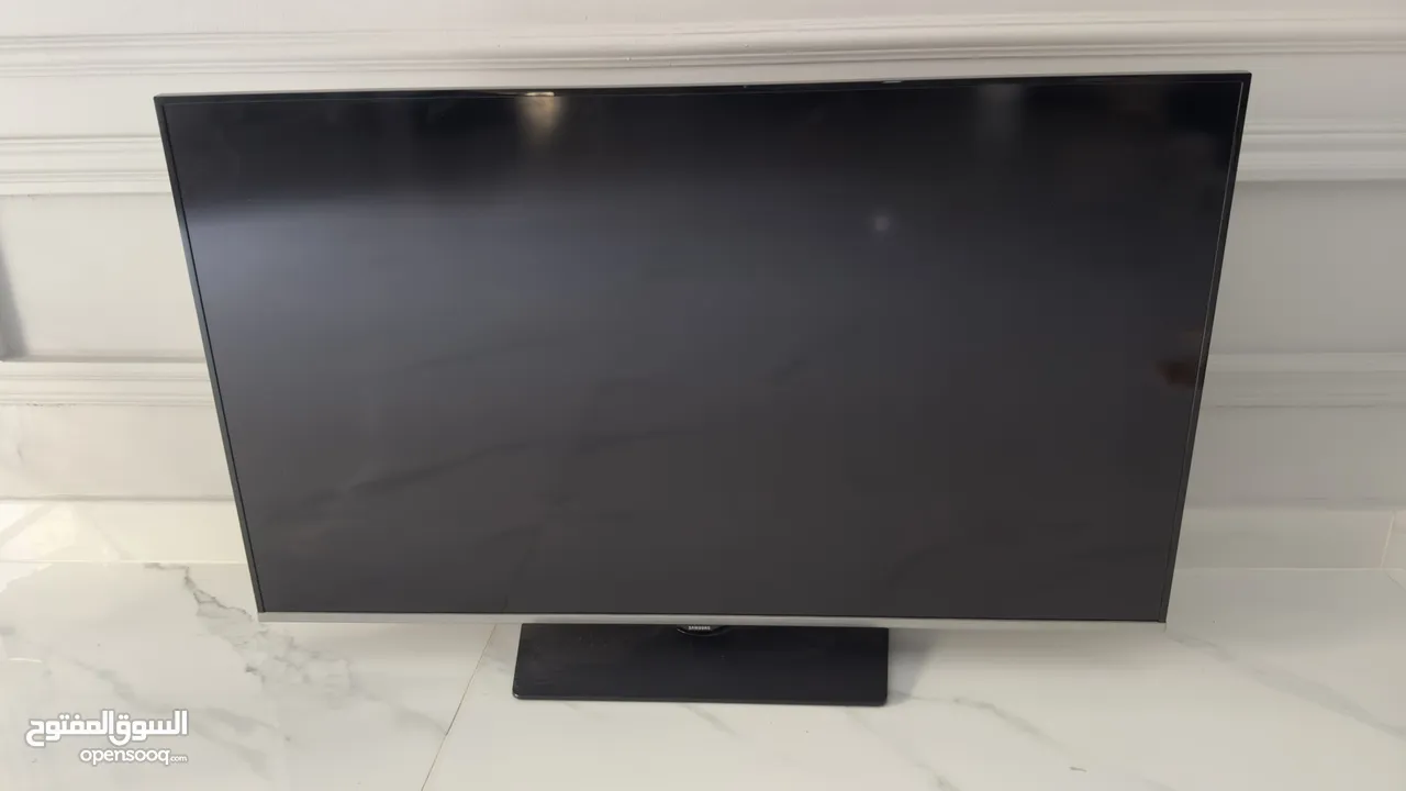 Samsung TV 48 LEDTV USED CLEAN تلفزيون سامسونق 48 بوصه نظيف