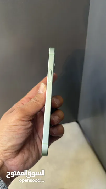 iPhone 12 64 GB  البطاريات من 88-93 مكفول اسبوعين