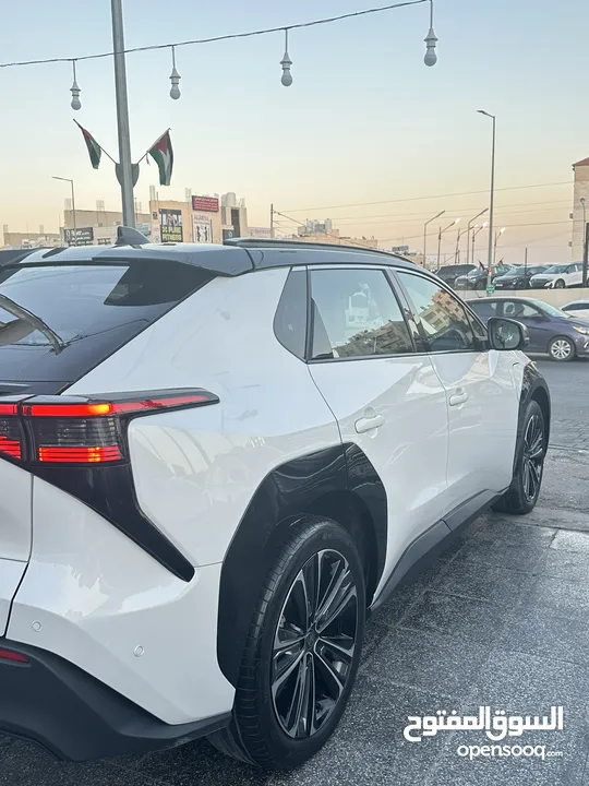 Toyota Bz4x Long Range Ultra // 2022 سبع كاميرات