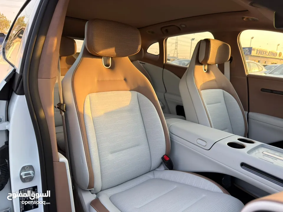 Avtar 07 plug in hybrid max edition 2025