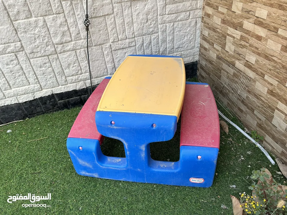 Outdoor table for kids