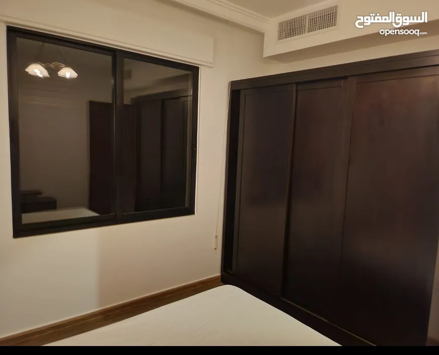 شقه دبل سوبر ديلوكس في دير غبار في حاله فوق الممتازه مؤثثه  جزئي غير مستخدمه الا لفتره قصيره للبيع