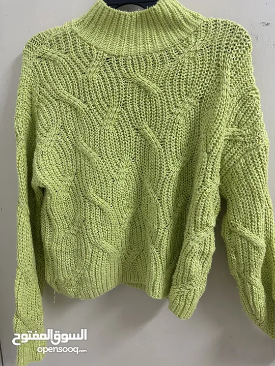 ملابس نسائية مستعمل شبه جديد