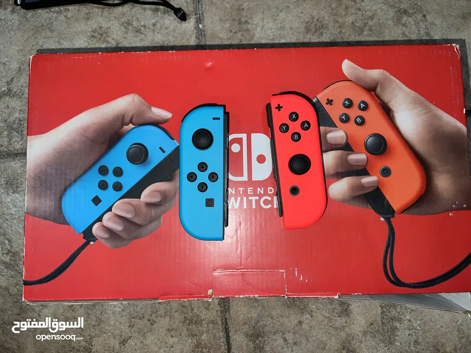 Lightly Used Nintendo Switch Bundle (Price can be negotiated)