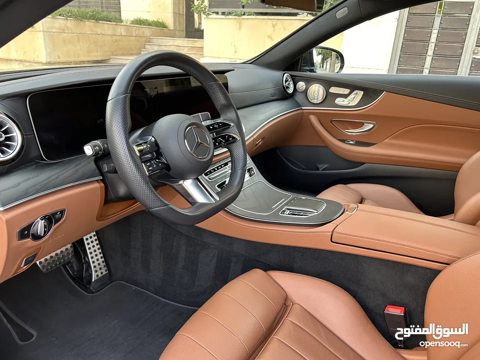 Mercedes-Benz E200 Coupe AMG 2022